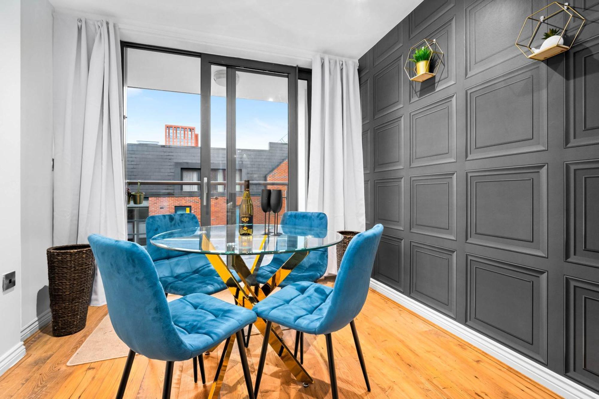 Luxury Two Bedroom Apartment - City Ceentre - Balcony - Jq - Netflix & Wifi - 11B Birmingham Luaran gambar